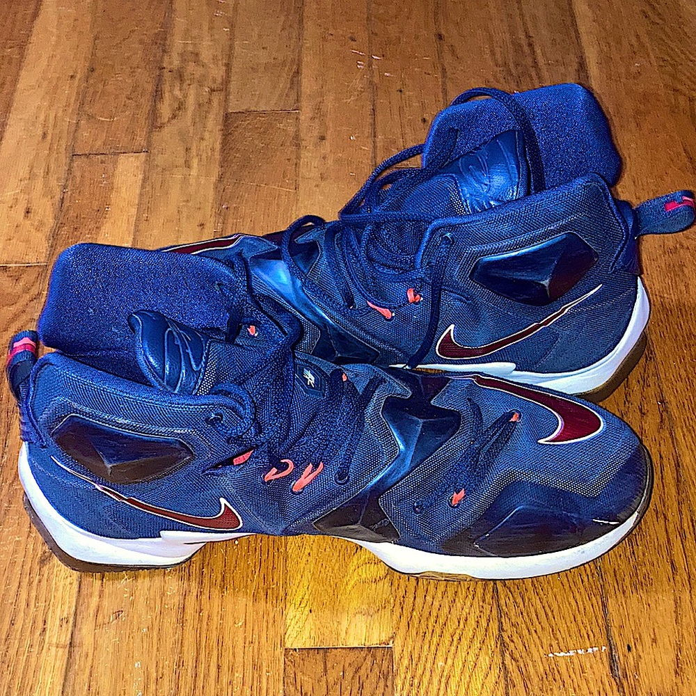 Blue Lebron nike shoes